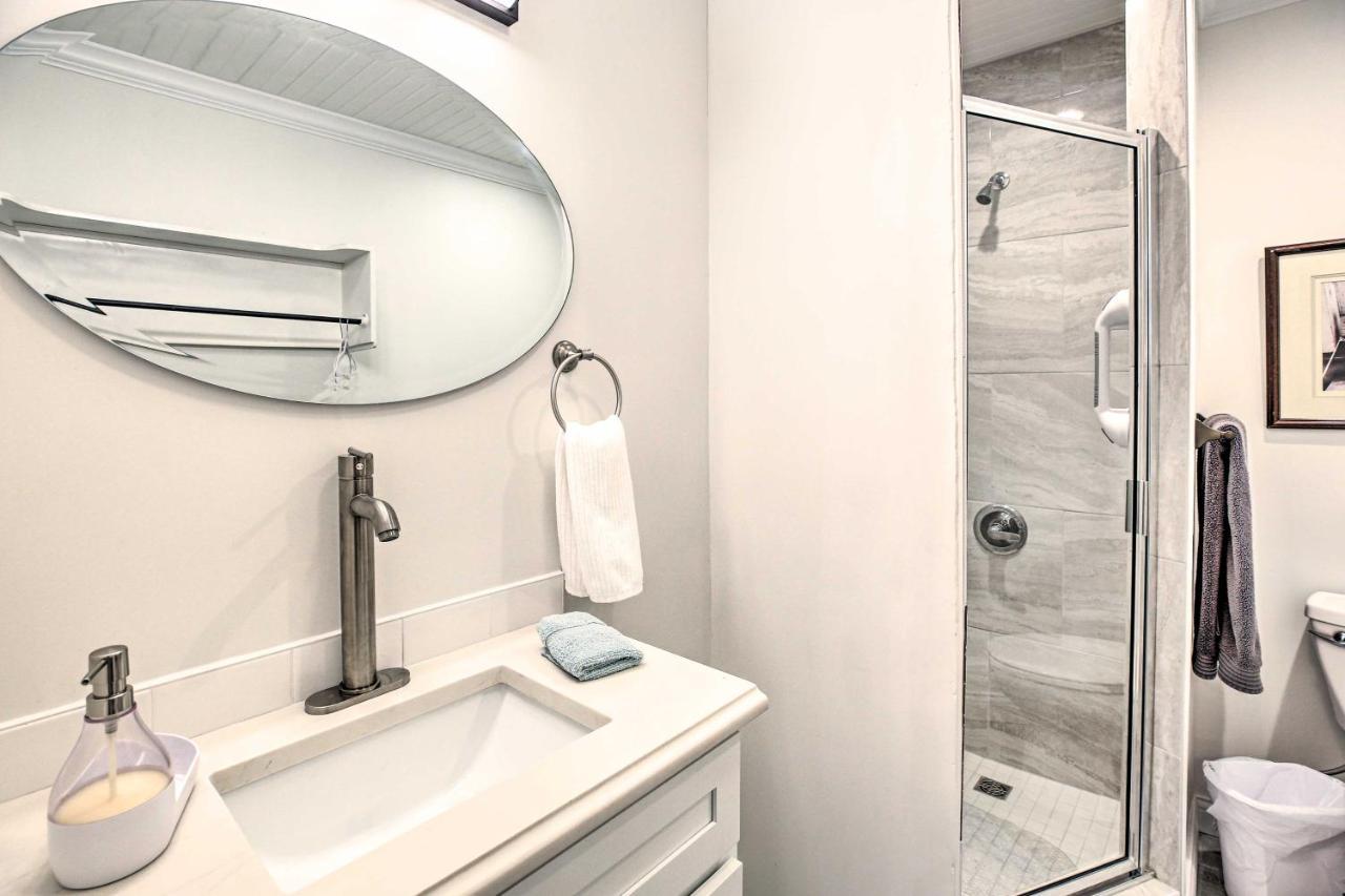 Updated Williamstown Apartment With Kitchen! Exterior foto